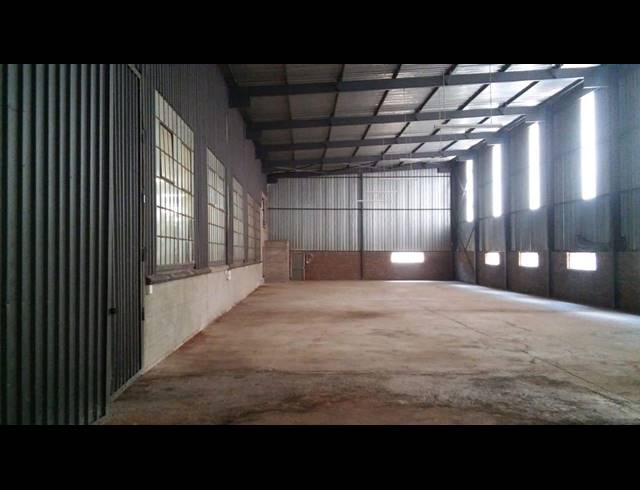 1,320M² WAREHOUSE FOR SALE IN RANDFONTEIN CENTRAL